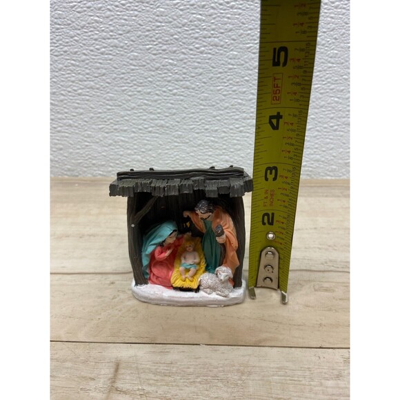 Nativity Scene Figurine - Picture 8 of 8